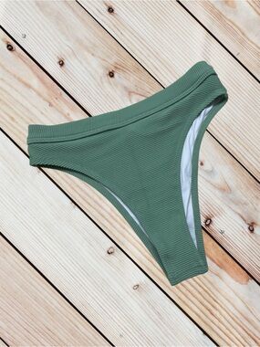 Rhythm. XS green ribbed high waisted cheeky bikini bottom